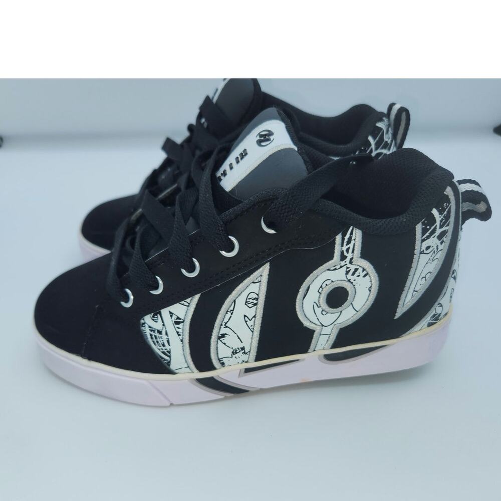 Heelys Skate Shoes Black White Graphic Roller Sneakers‎ Kids Youth Size